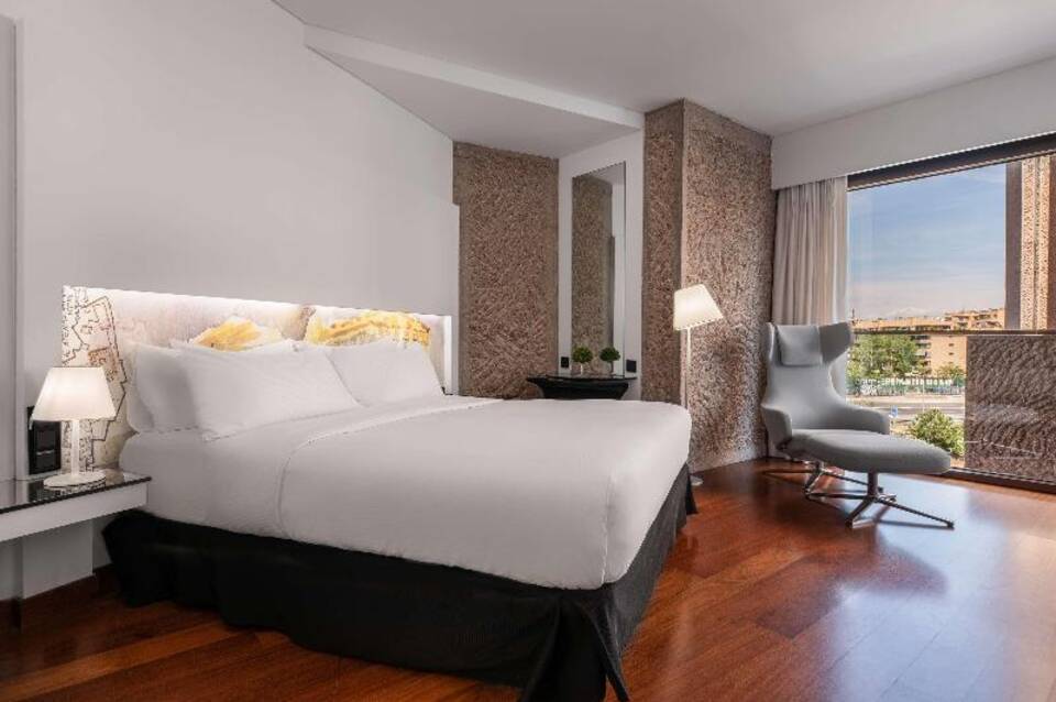 Hilton Madrid Airport 3