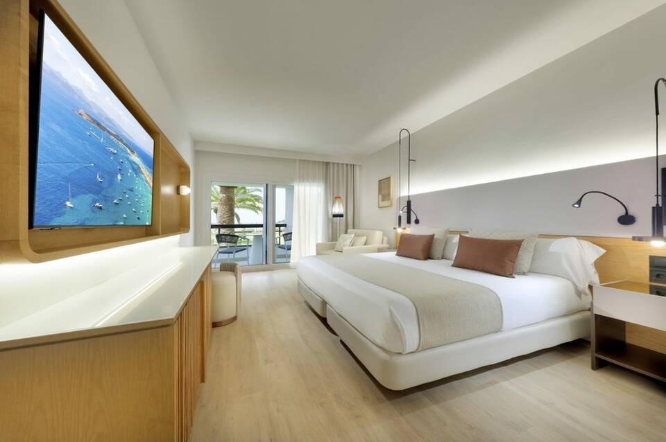 Grand Palladium Select Palace Ibiza 3