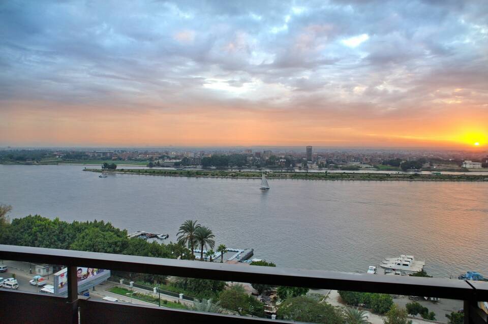 Holiday Inn Cairo Maadi 2