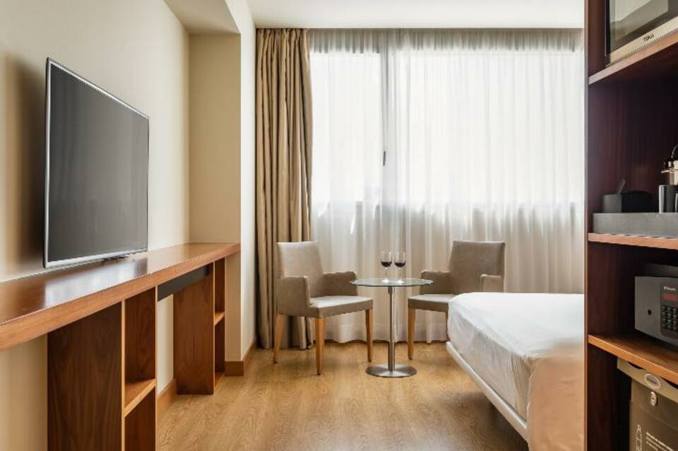 SB Hotel Diagonal Zero Barcelona 5