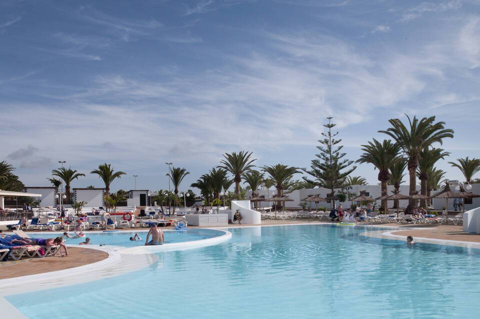 Hl Rio Playa Blanca Hotel 1