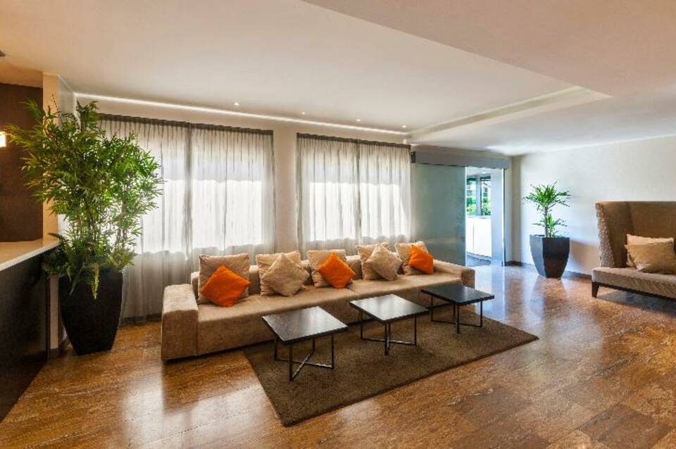 Living Hotel 1