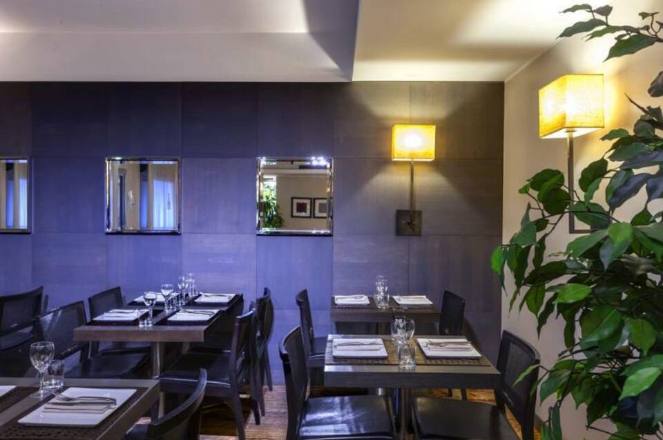 Living Hotel 5