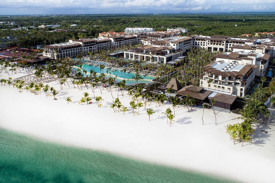 Unique Club at Lopesan Costa Bavaro Resort 1