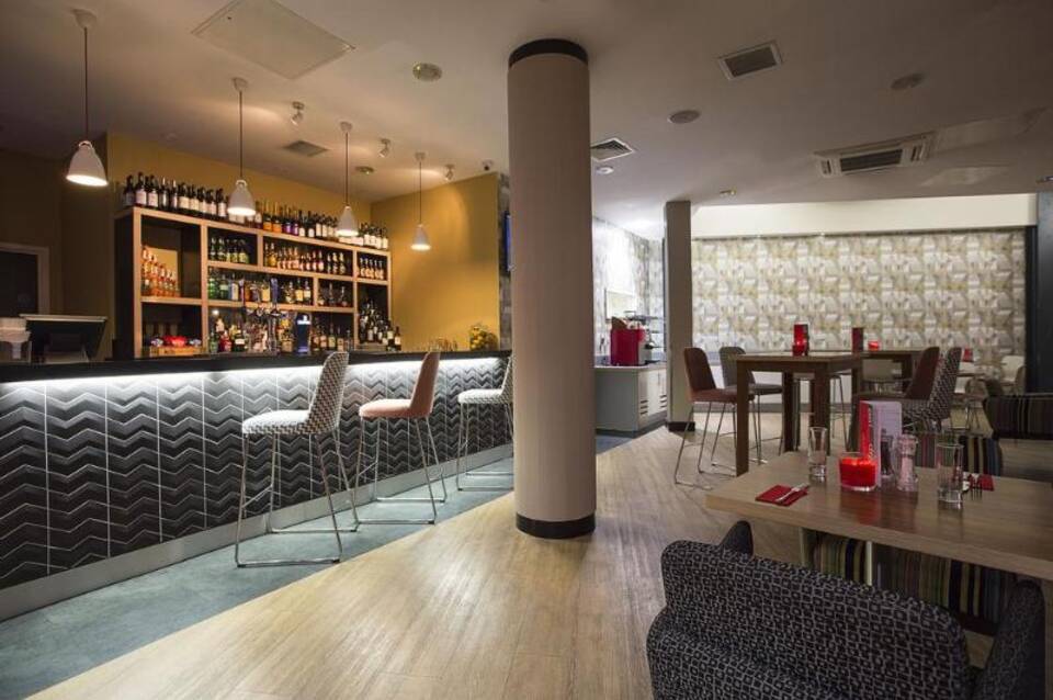Four Points Flex by Sheraton Newcastle 4