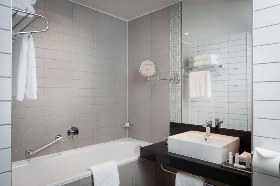 Crowne Plaza Newcastle Stephenson Quarter 3