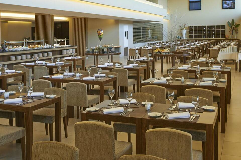 Wine & Books by the Sea Algarve Resort 4