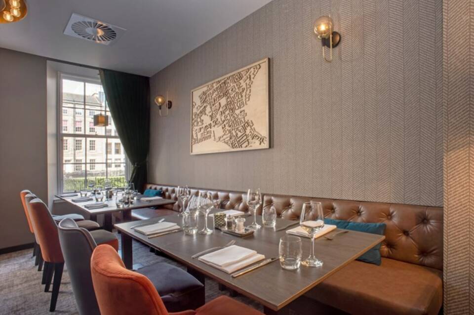 Ten Hill Place Hotel 5