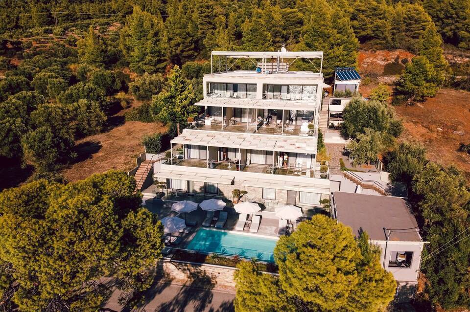 Casa Bloo adults only (16+) 1