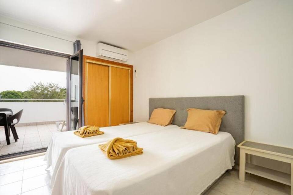 Apartamentos Vale de Carros by Umbral 1