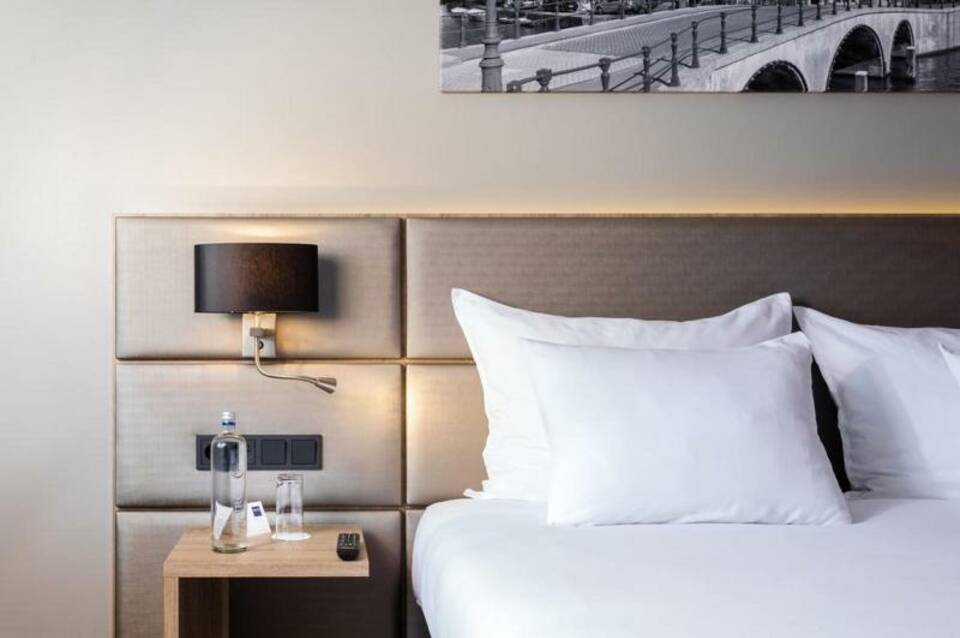 Ramada by Wyndham Amsterdam Airport Schiphol 2