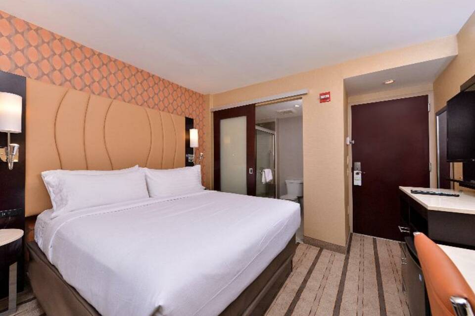Holiday Inn New York City - Times Square 4