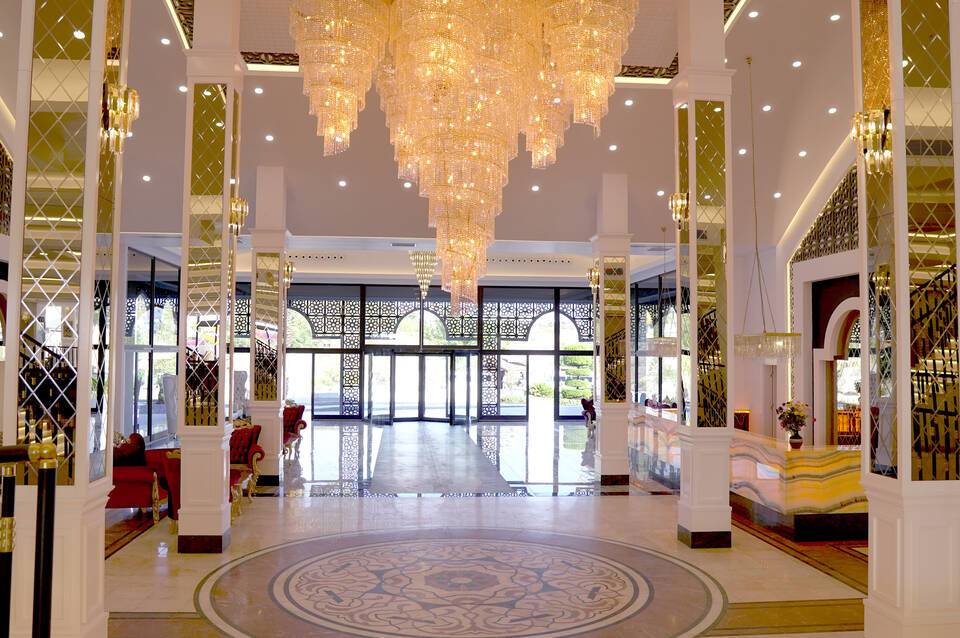 Dream World Palace 3