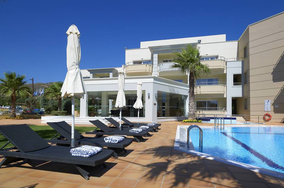 Molos Bay 4