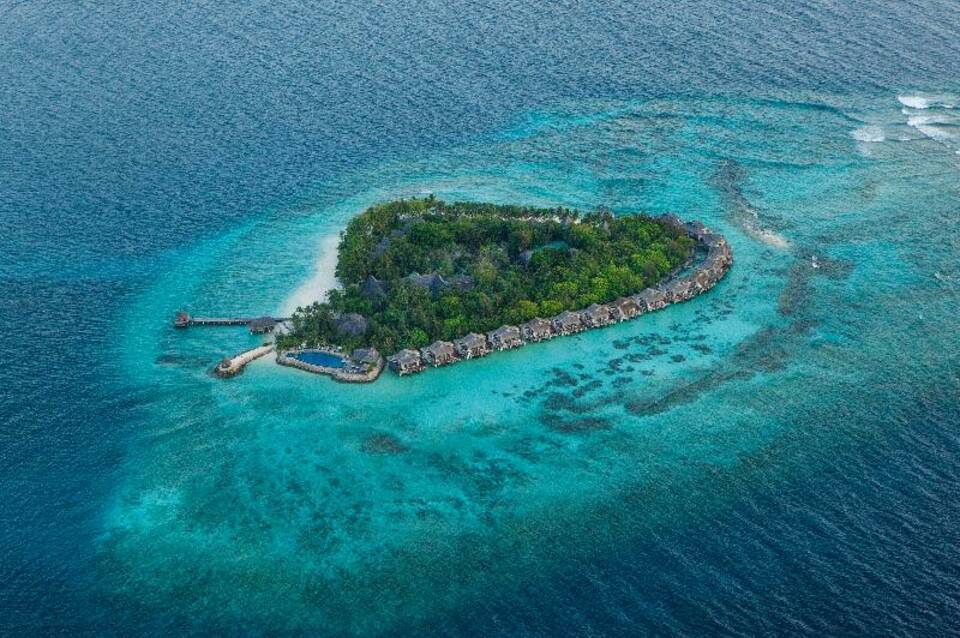 Taj Coral Reef Resort & Spa, Maldives 3