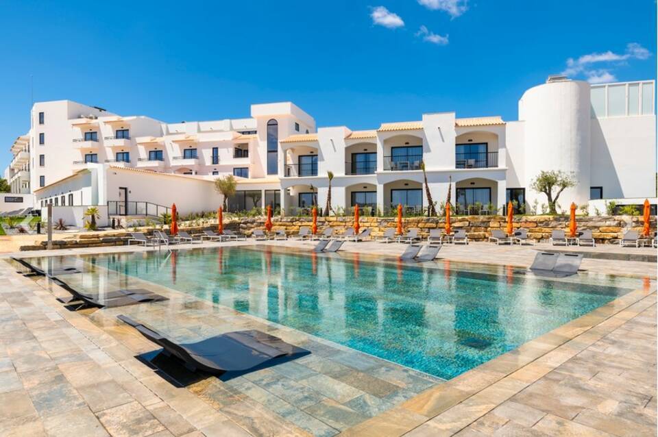 Regency Salgados Hotel & Spa 1