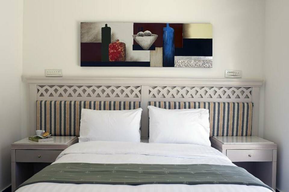 Amazon Hotel Athens 1
