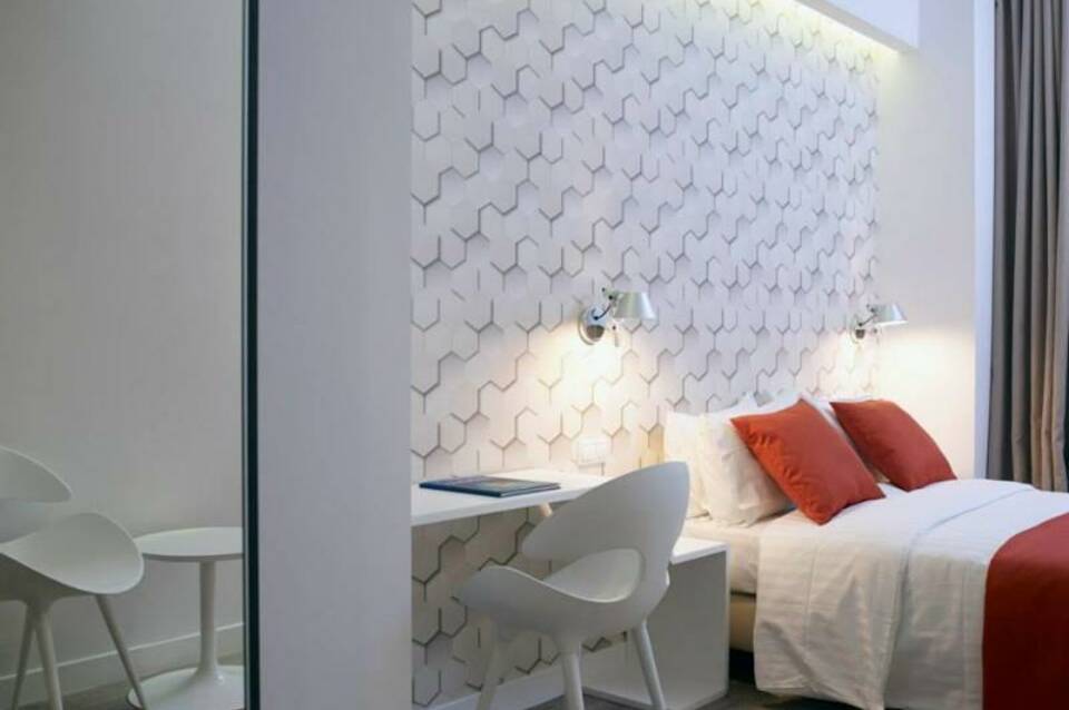 Amazon Hotel Athens 3