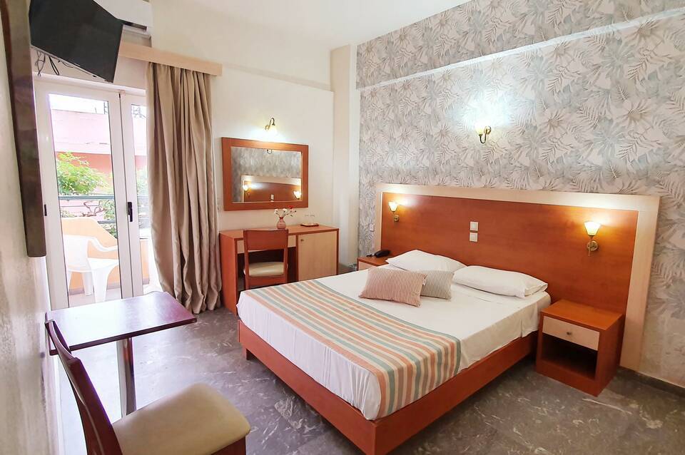 Erato Beach 2