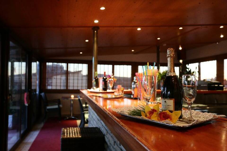 Attalos Hotel 4
