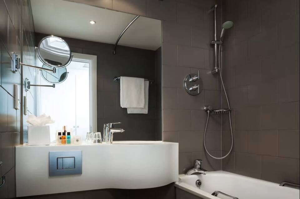 Holiday Inn London Regent's Park 4
