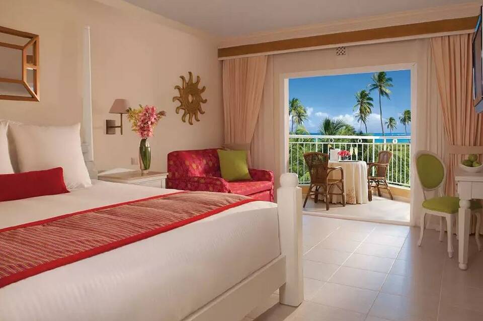 Wyndham Alltra Punta Cana All Inclusive Resort 5