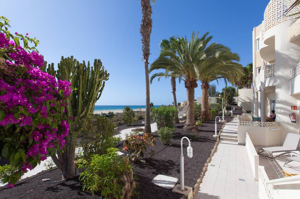 R2 Maryvent Beach Apartment 1