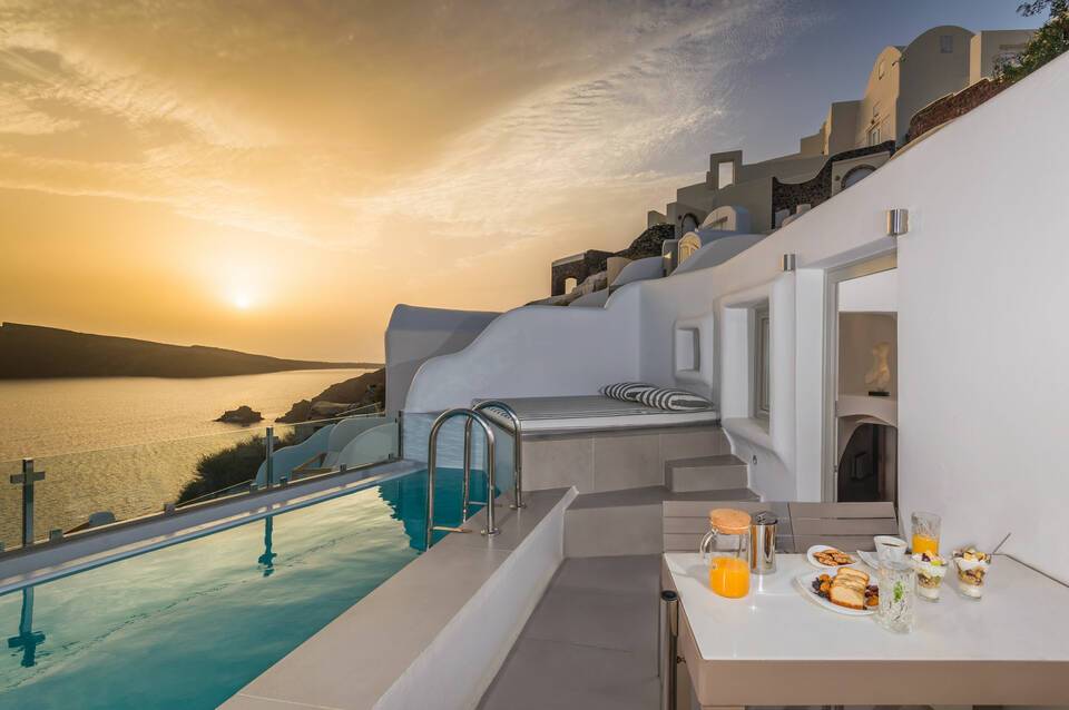 Elite Luxury Suites 1