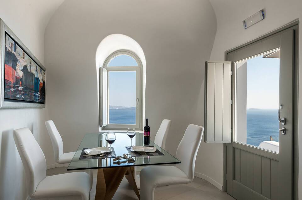 Elite Luxury Suites 4