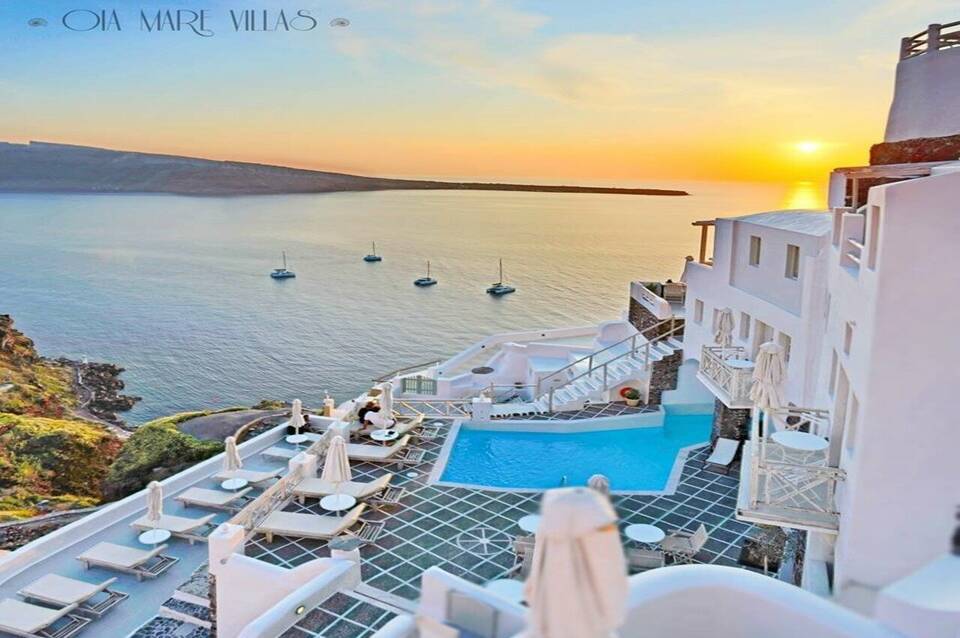 Oia Mare Villas 1