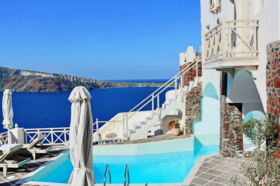 Oia Mare Villas 2