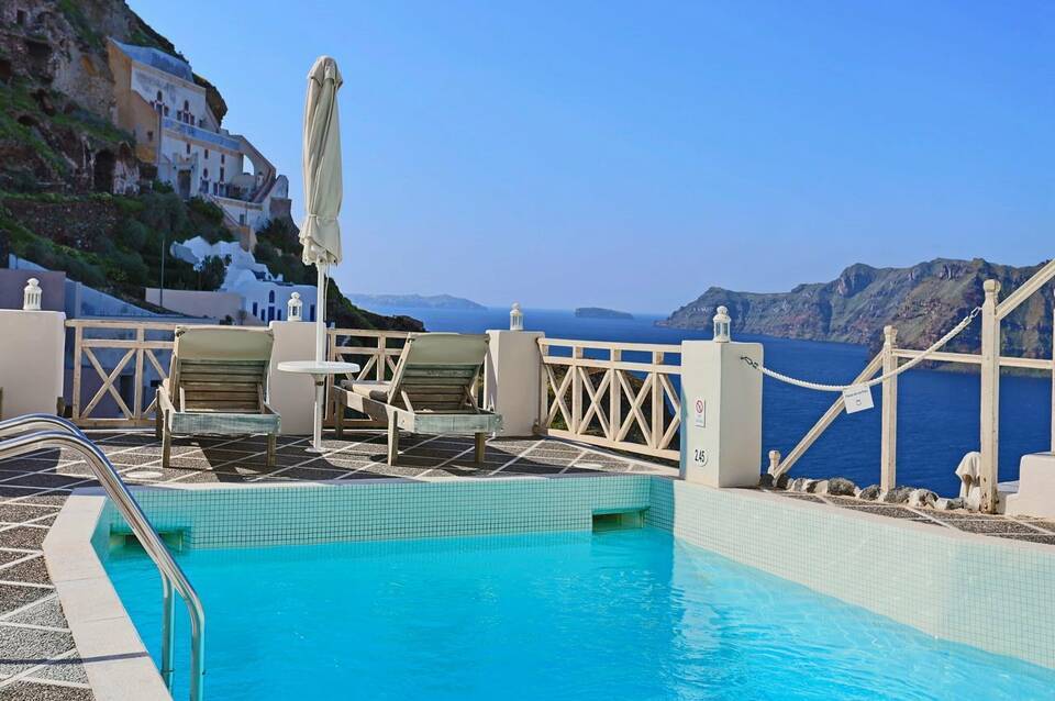 Oia Mare Villas 3
