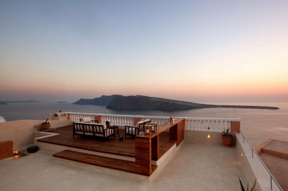 Oia Mansion 4