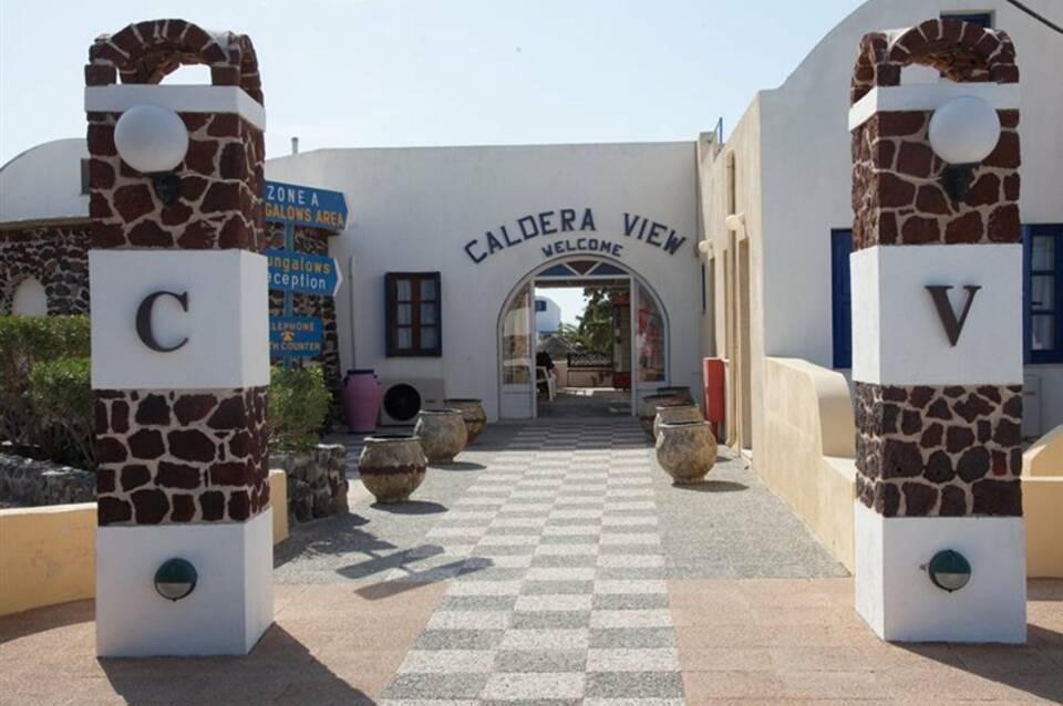 Caldera View Bungalow Resort 5