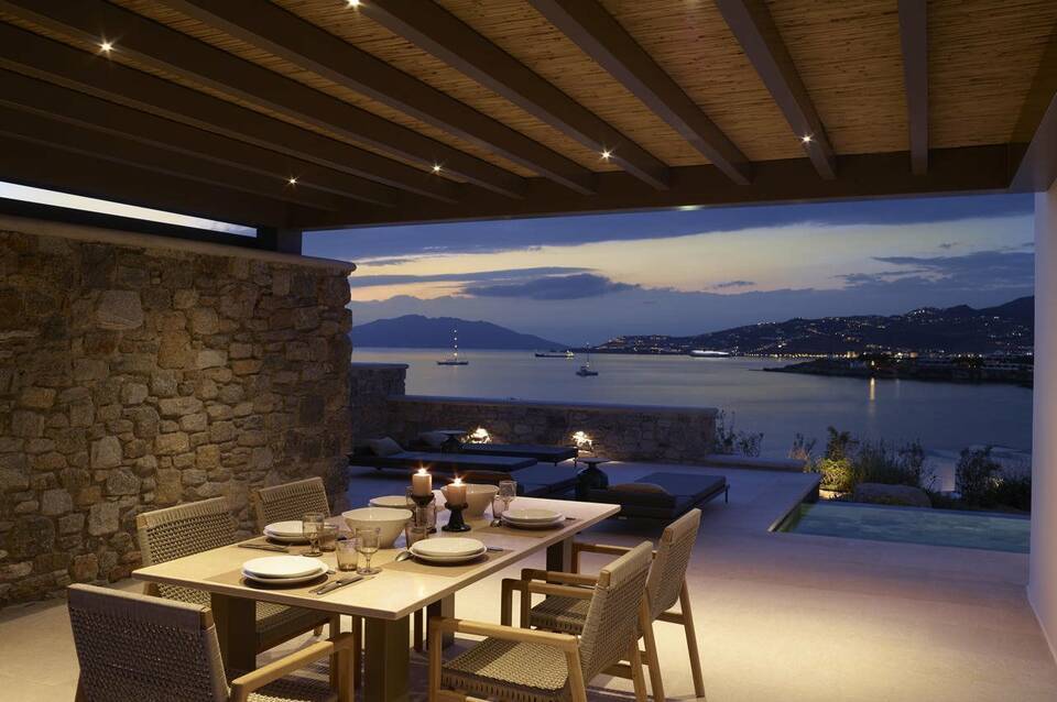 Bonzoe Suites & Villas 1