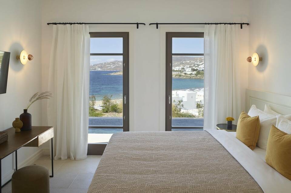 Bonzoe Suites & Villas 4
