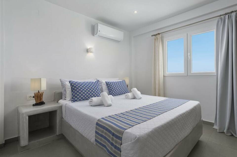 Gizis Cliffside Suites 1