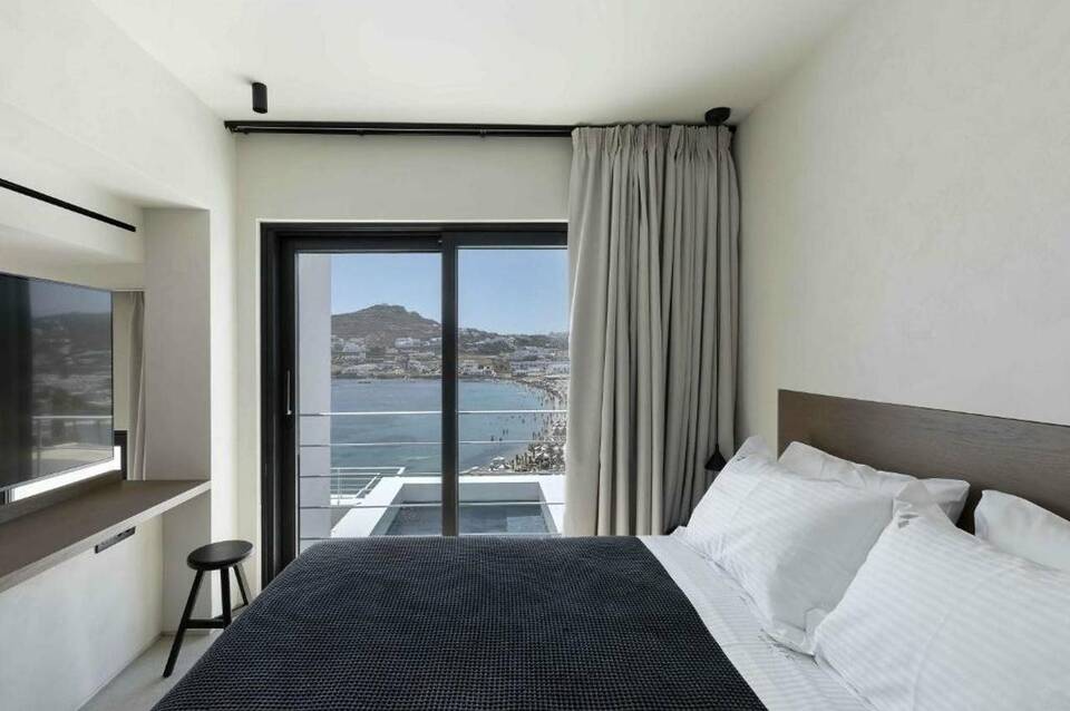Cubic Hotel 4