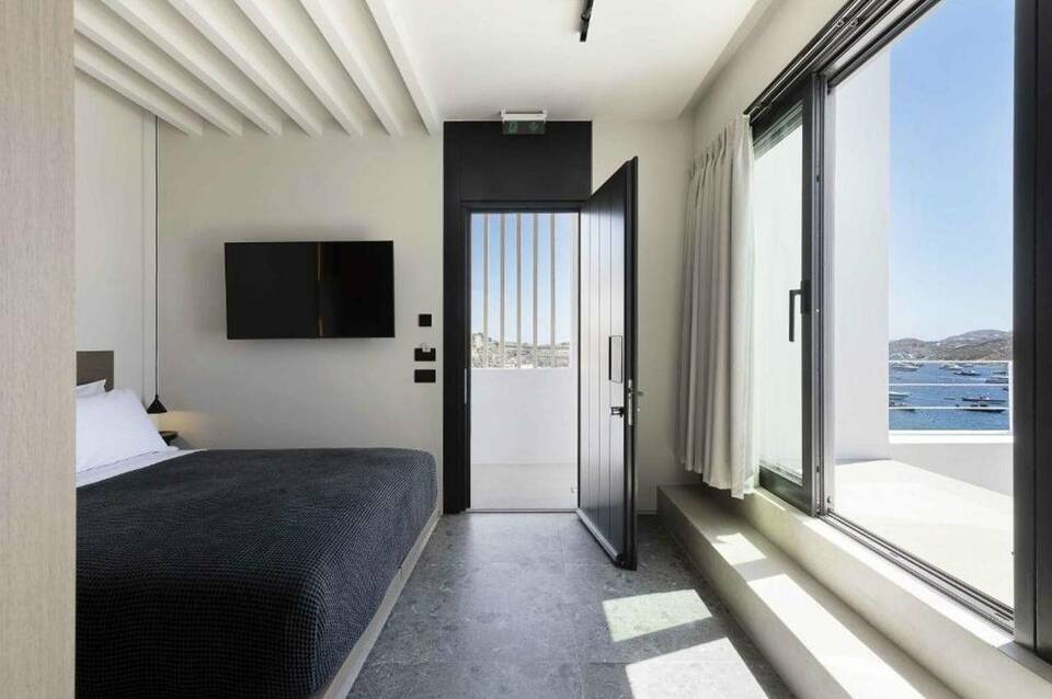 Cubic Hotel 5