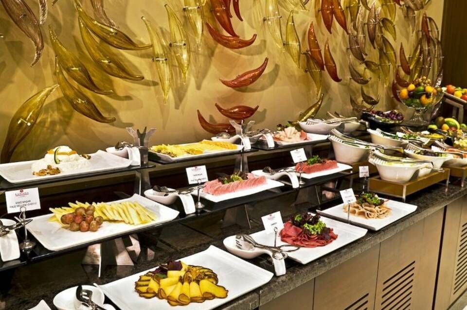Ramada Plaza by Wyndham Istanbul Tekstilkent 3