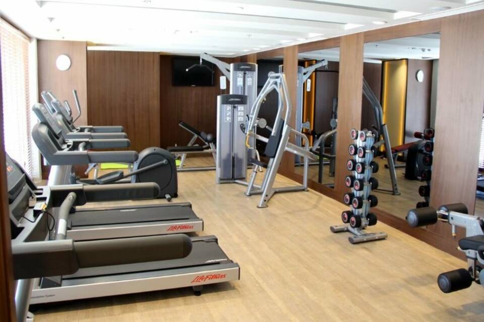 Ramada Plaza by Wyndham Istanbul Tekstilkent 4