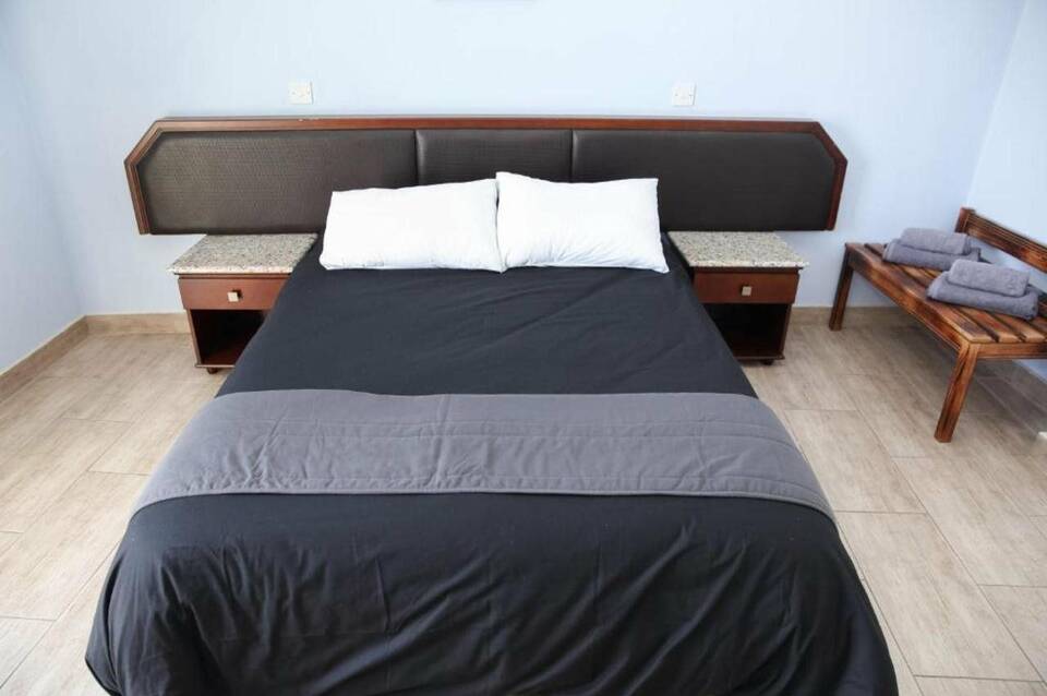 Antonis G Hotel 4