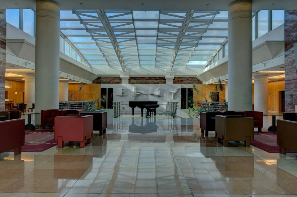 VIP Executive Entrecampos Hotel & Conference 1