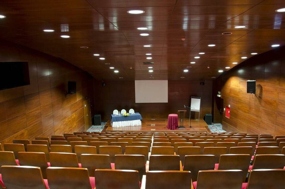 VIP Executive Art’s Hotel 2