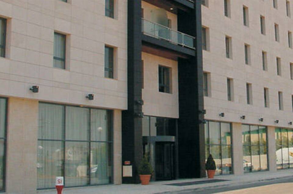 VIP Executive Santa Iria 1