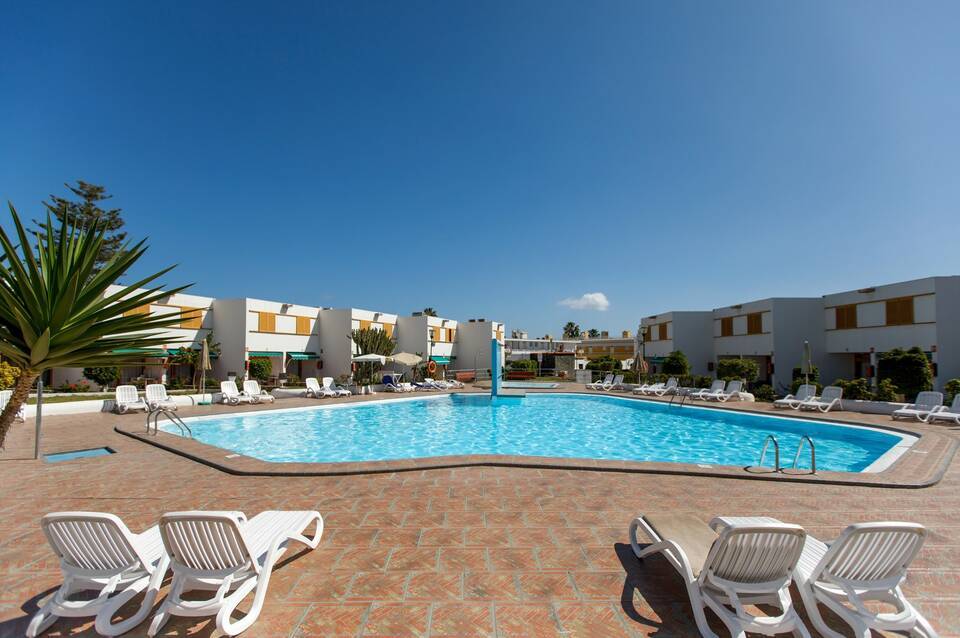 Las Brisas Bungalows 3