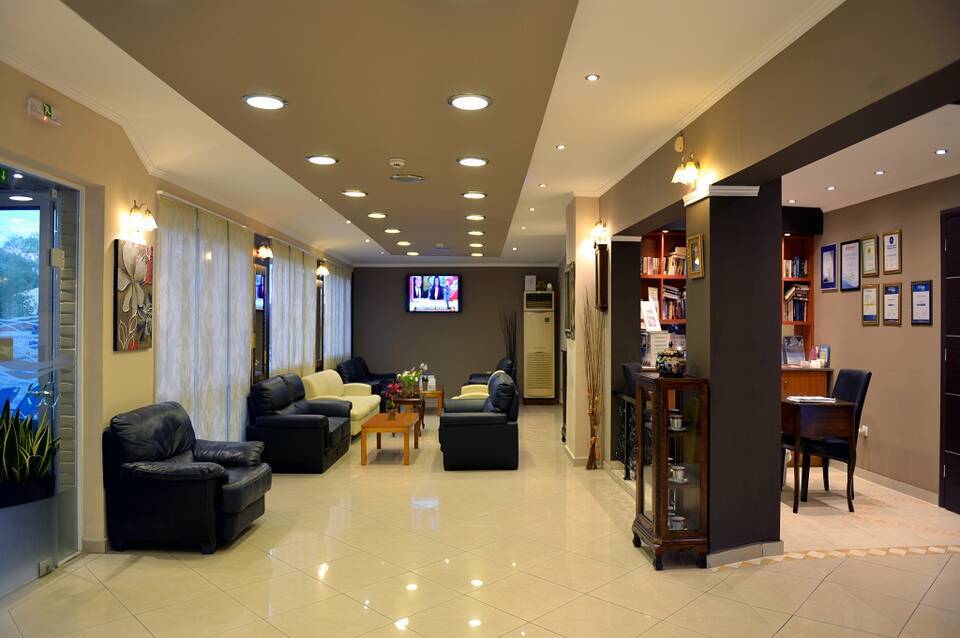 Planos Beach Hotel 4
