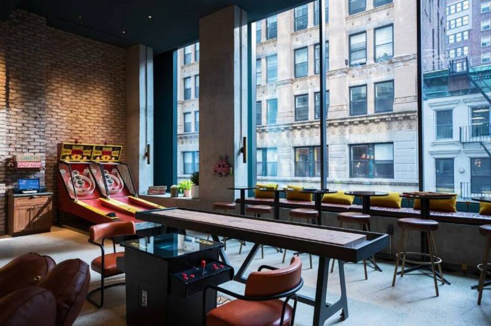 Moxy NYC Downtown 2