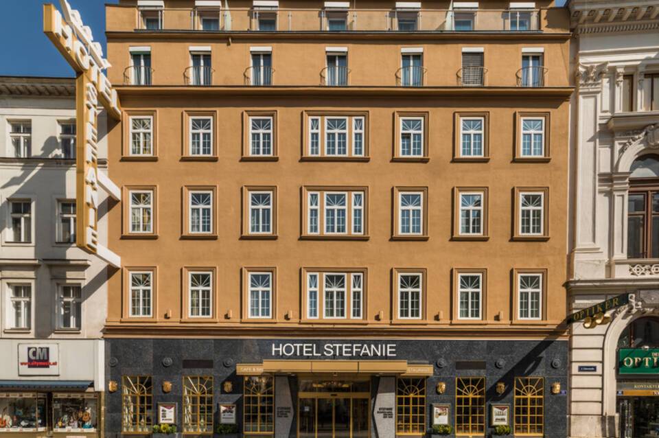 Hotel Stefanie 1