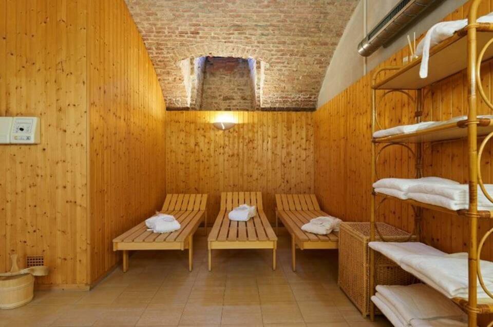 HiLight Suites Hotel 4